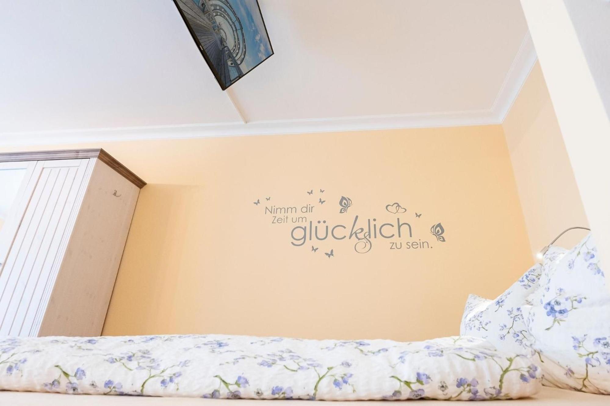 Апартаменты Waldstrasse 8 Gluecksoase Келленхузен Экстерьер фото